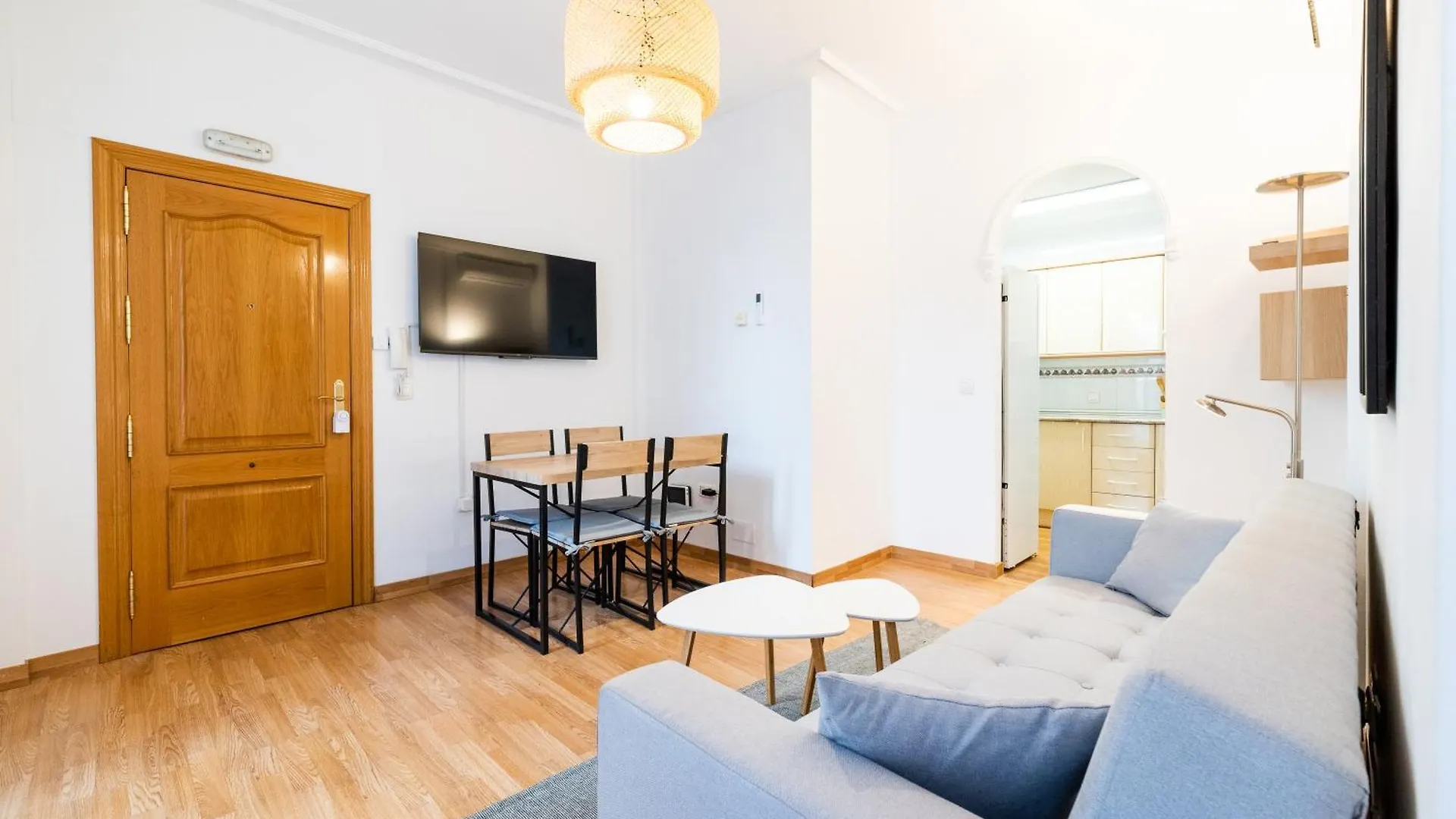 Maestro Suites Pleno Centro Y Cerca De La Alhambra, Catedral Y Principales Puntos Turisticos Granada Apartment