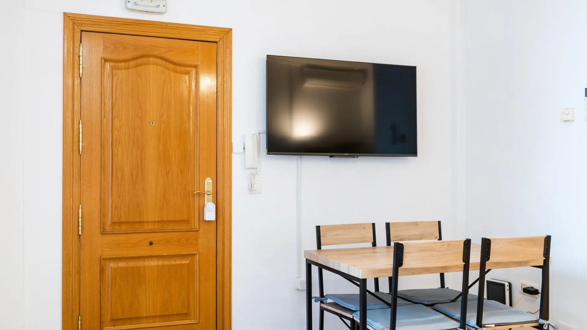 Maestro Suites Pleno Centro Y Cerca De La Alhambra, Catedral Y Principales Puntos Turisticos Granada